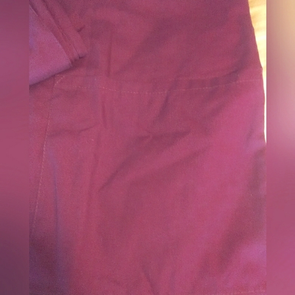 BNWT MAROON SCRUBS LADIES BY VITAL THREADS SZ. XL  2 PC. SHIRT AND PANTS - Picture 6 of 6